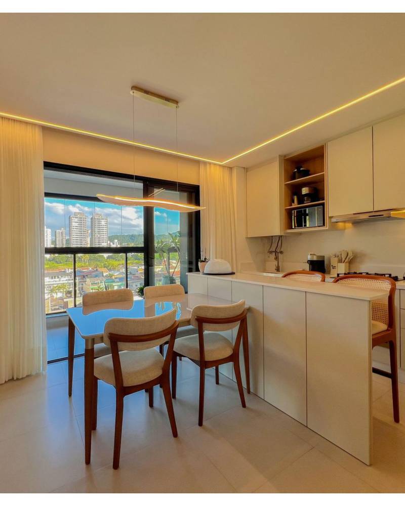 Brava Breeze · andar 7, finamente mobiliado