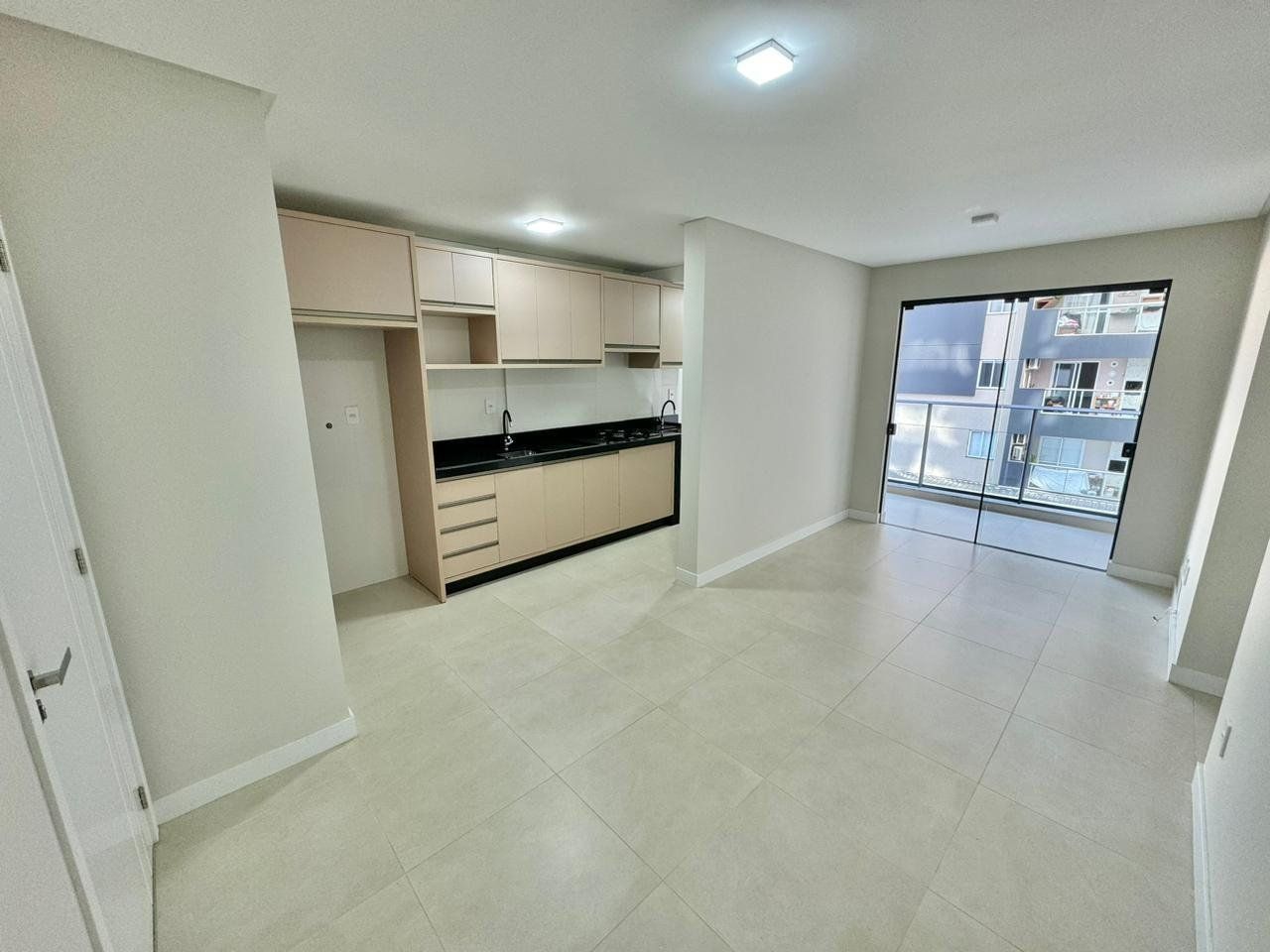 Privilege Residence · semimobiliado