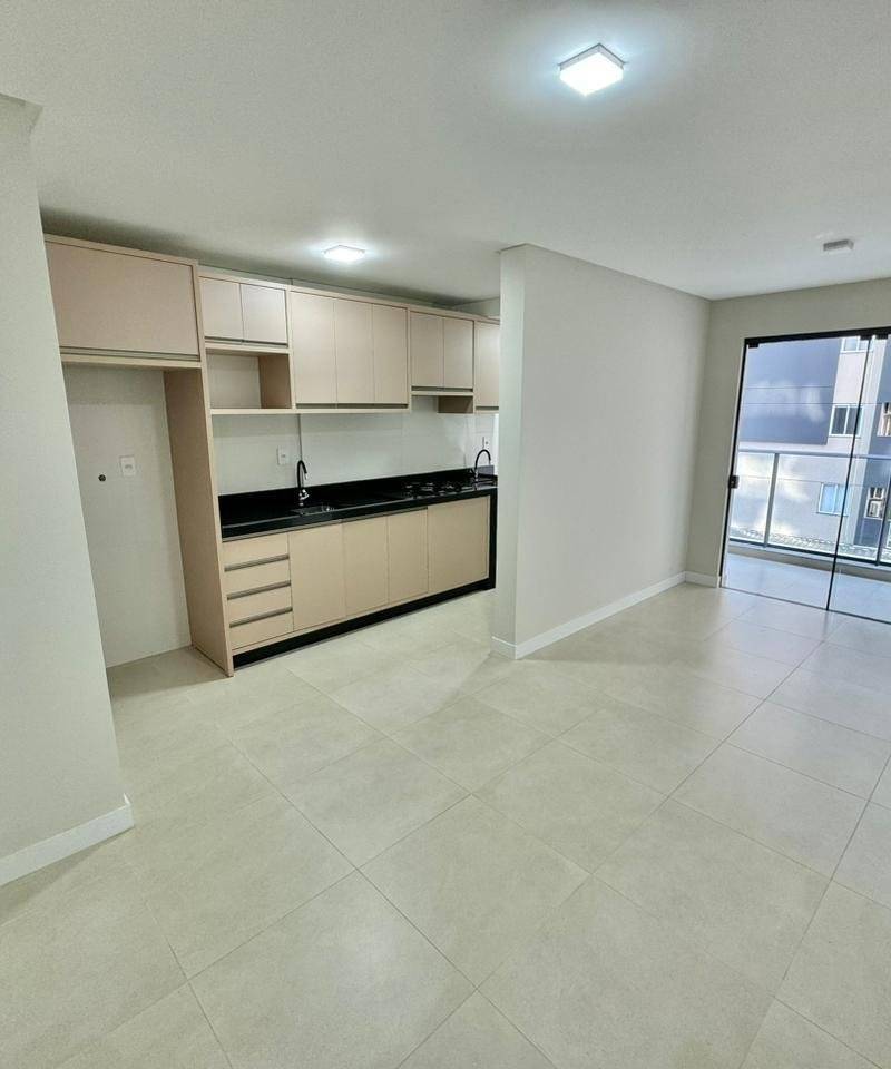 Privilege Residence · semimobiliado
